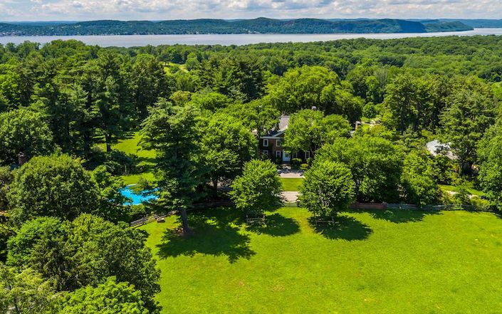 Rockefeller Homes and Gardens