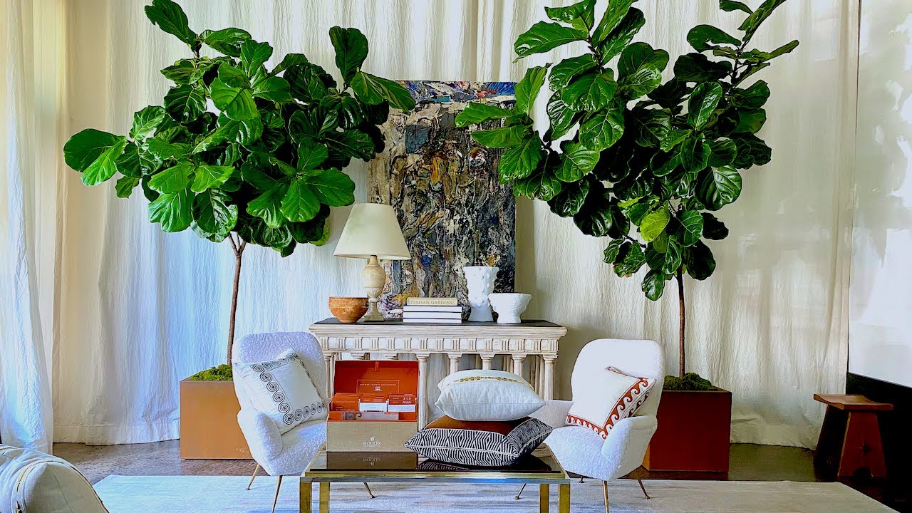 At Home in the Office with Michael Aiduss and Houlès