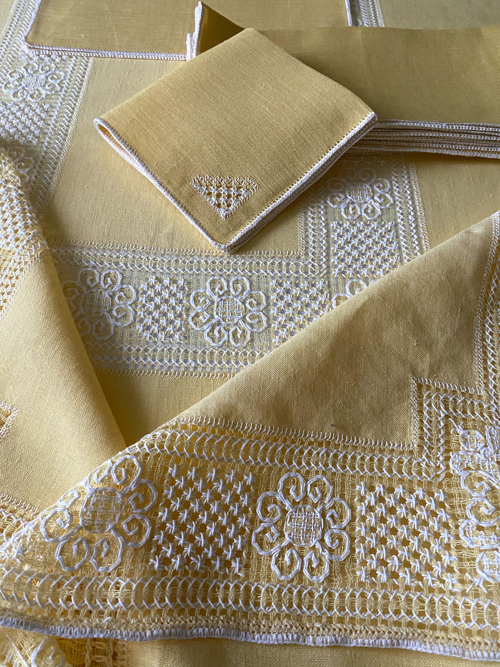 Vintage Italian Embroidered Table Linens Set - Image 2