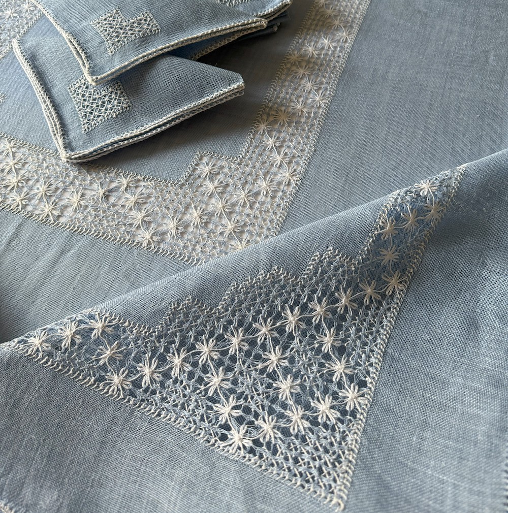 Vintage Blue & White Embroidered Tablecloth Set - Image 2