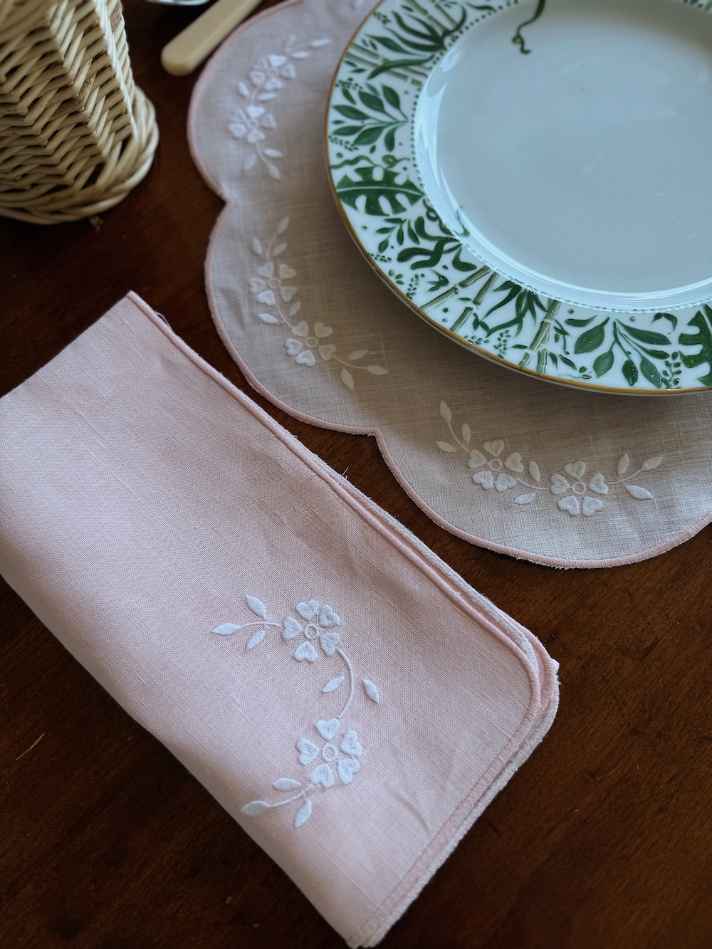 Petal Napkins - Image 2